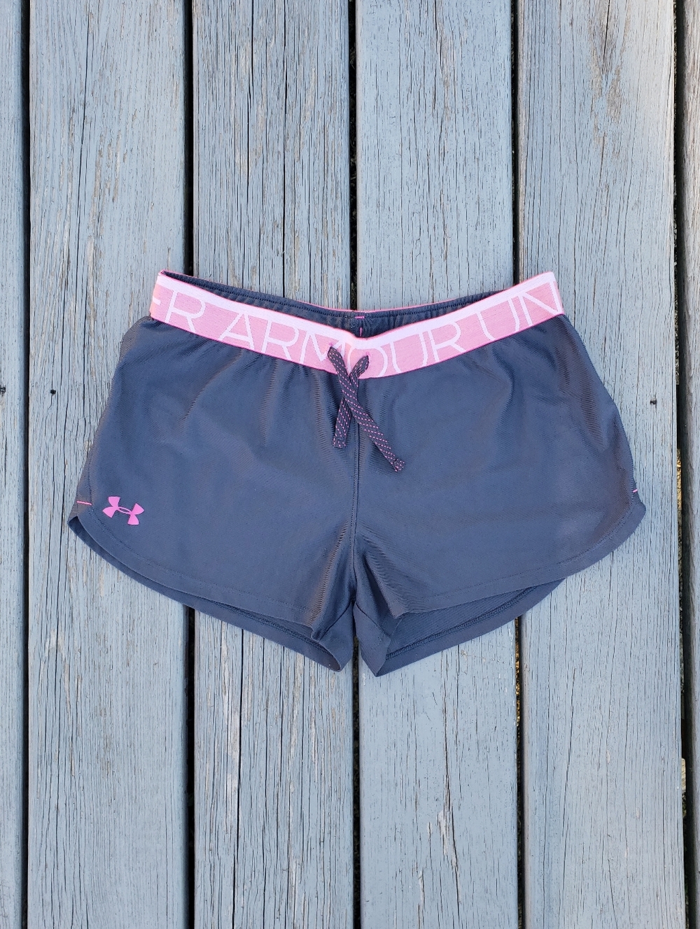 Under Armour Shorts - YXL
